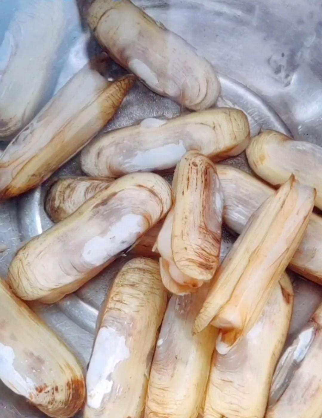 蒜蓉蟶子的做法-蒜香味蒸菜譜