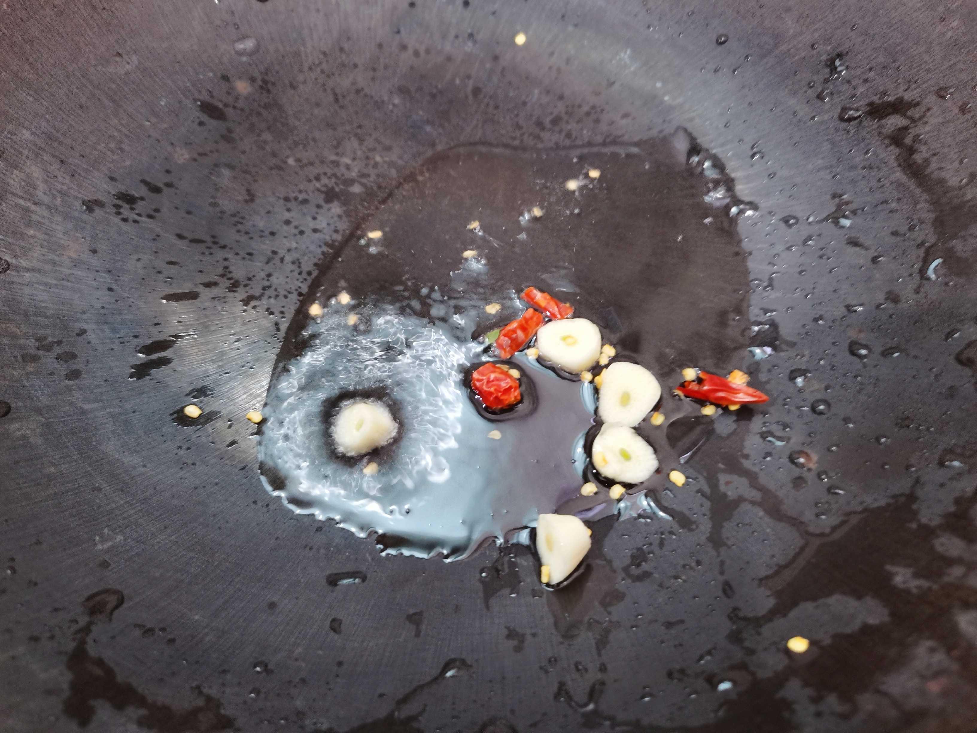 家常菜“清炒萵筍葉”的做法-家常味炒菜譜