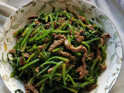 香菜炒牛肉的做法-家常味炒菜譜