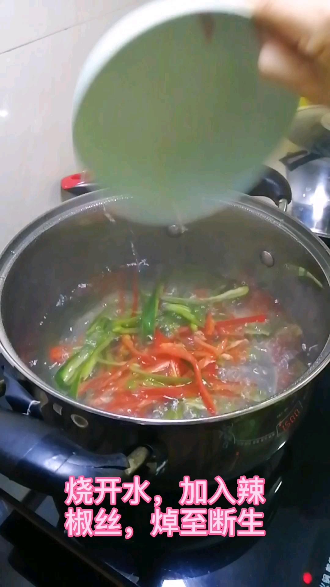 辣椒炒米粉的做法-家常味炒菜譜