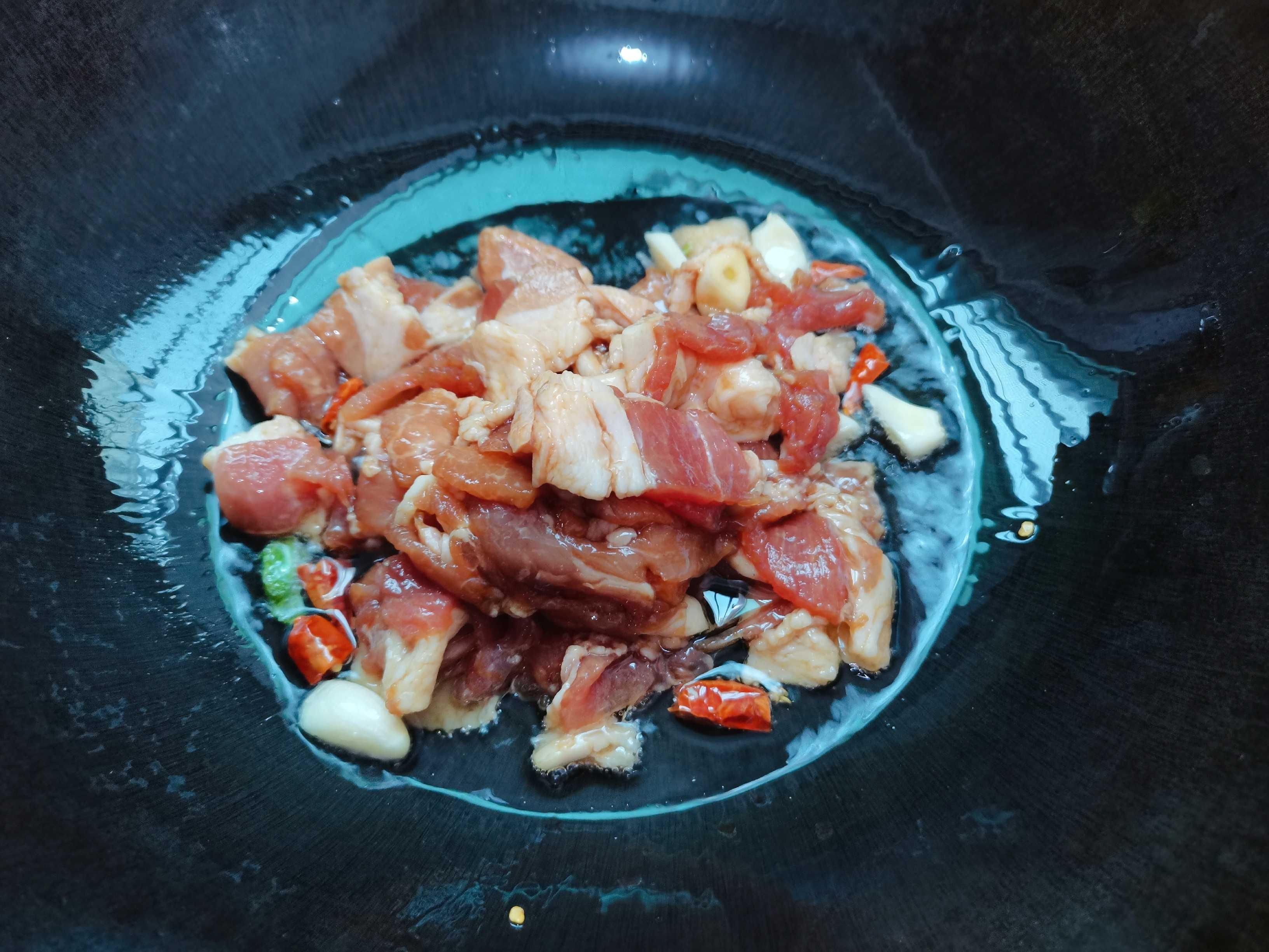 兒菜炒肉片的做法-家常味炒菜譜