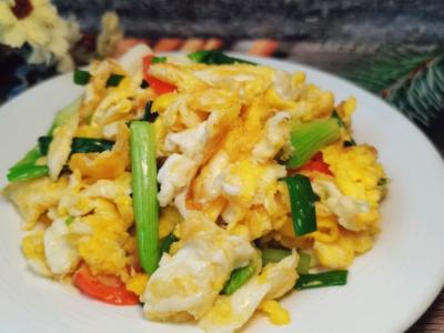 小蔥炒雞蛋，簡單又快手的一道快手菜的做法-家常味炒菜譜