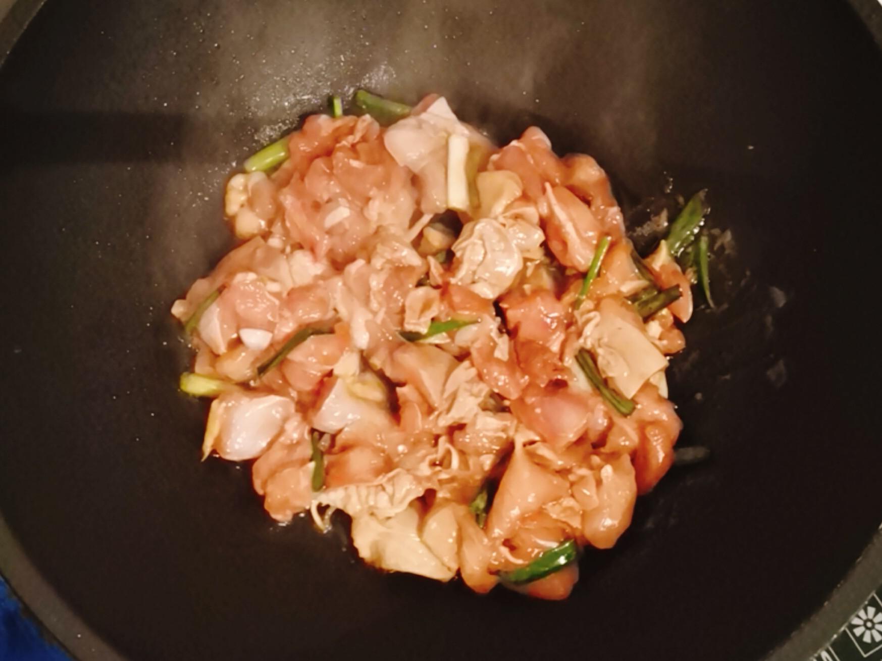 這菜看著平平無奇，吃了就停不下來的做法-咸鮮味燜菜譜