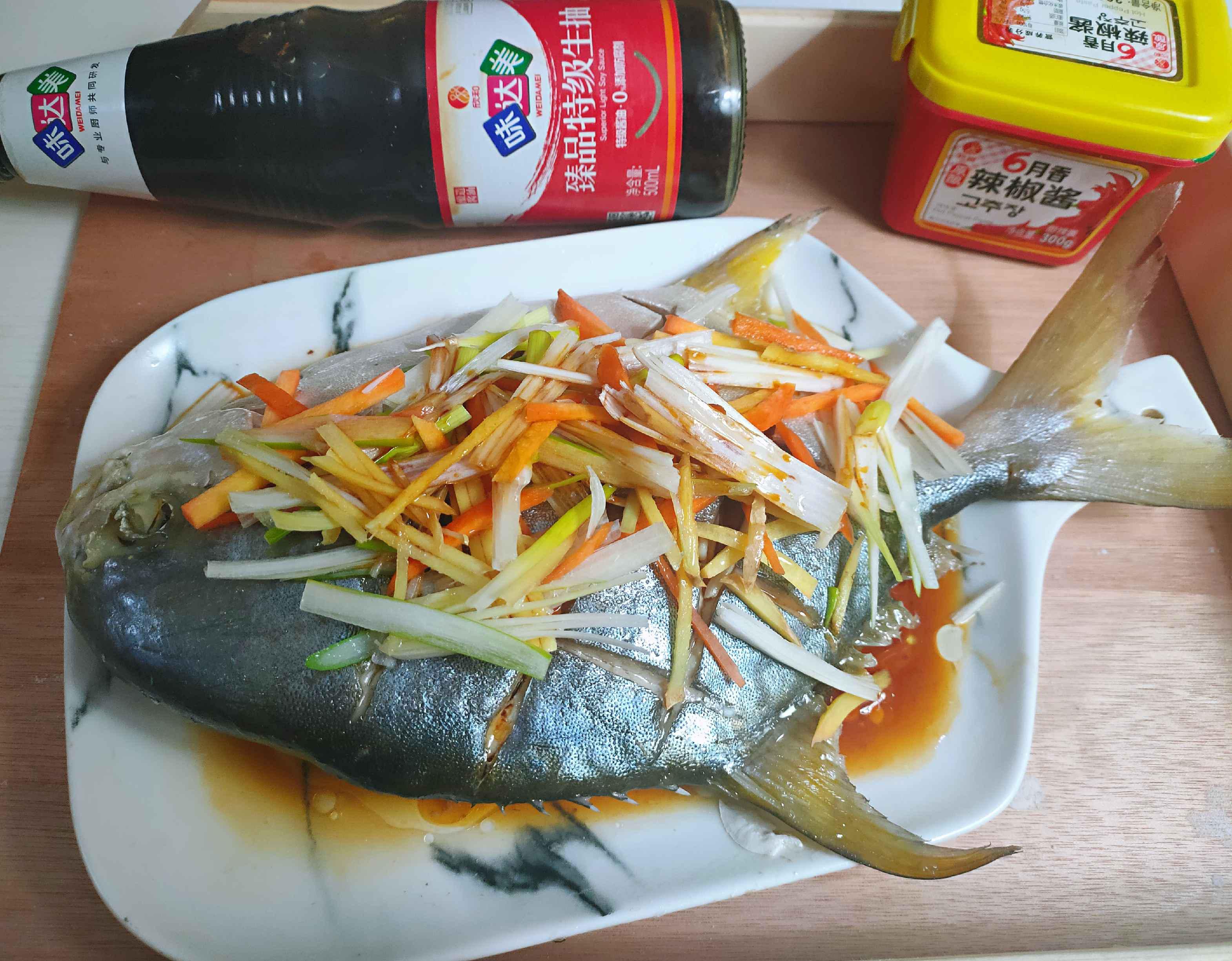 清蒸金鯧魚的做法-家常味蒸菜譜