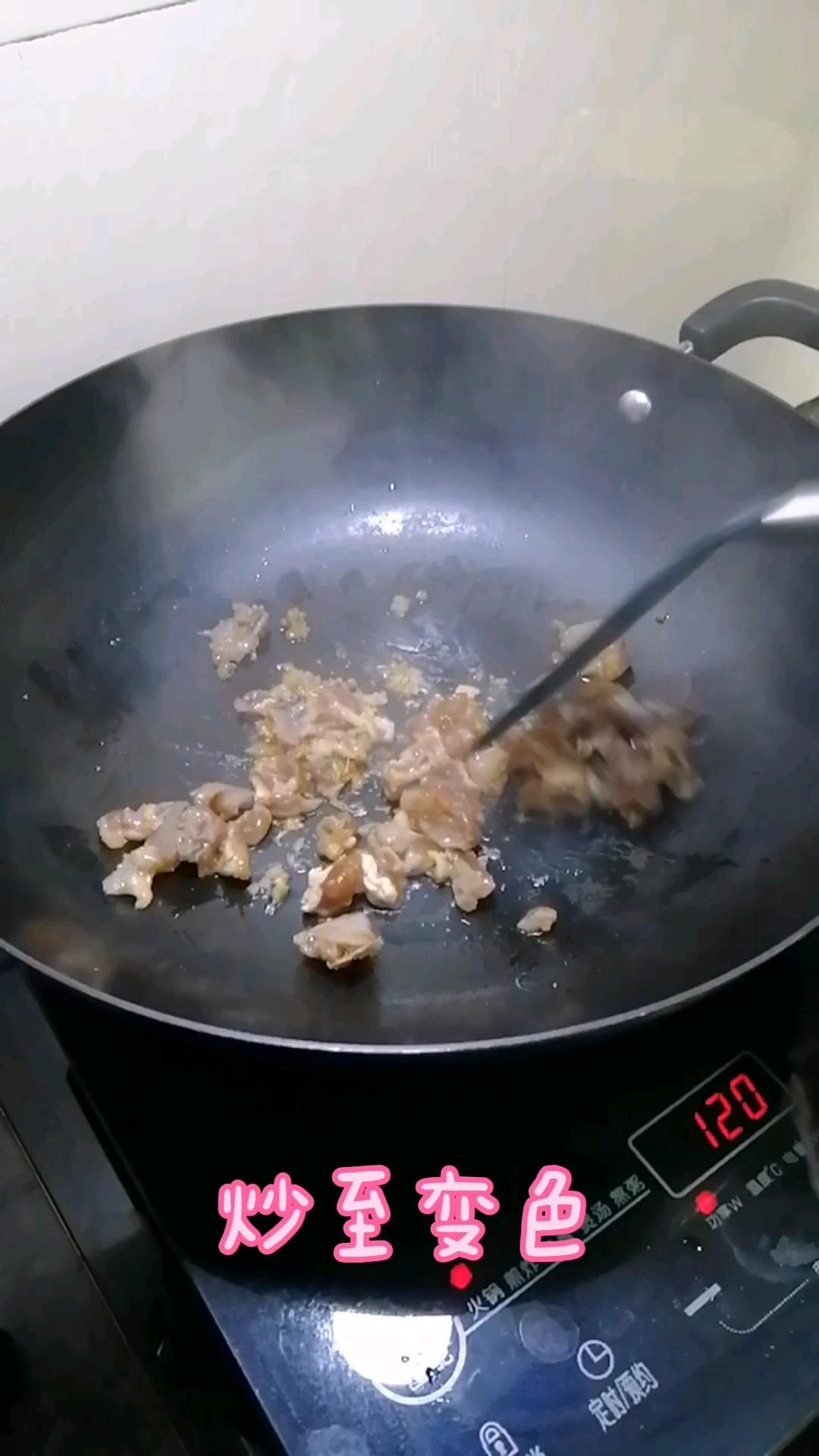 肉丁白菜燉粉條的做法-家常味燉菜譜
