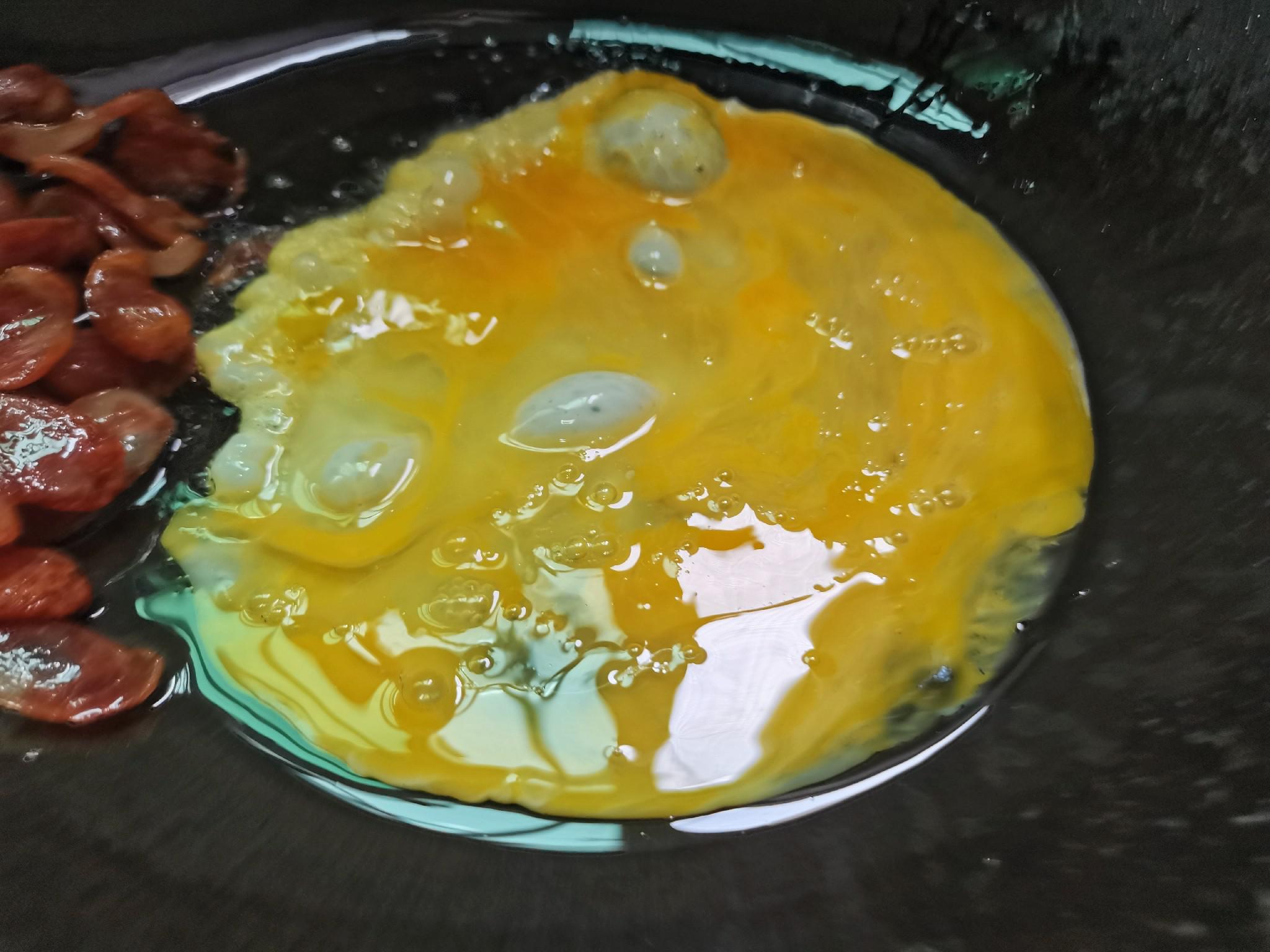 臘腸炒雞蛋的做法-家常味炒菜譜