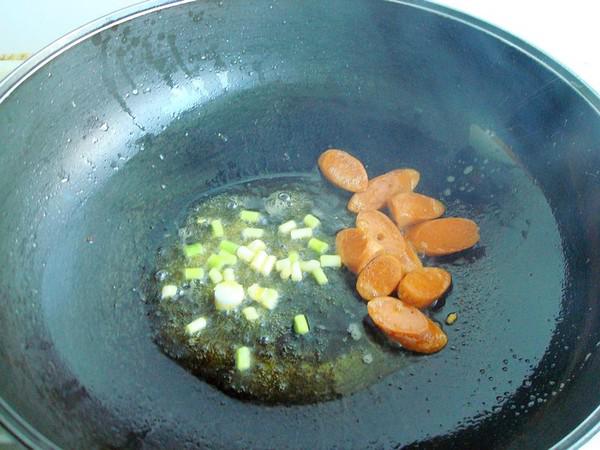 火腿荷包蛋燜面的做法-家常味燜菜譜