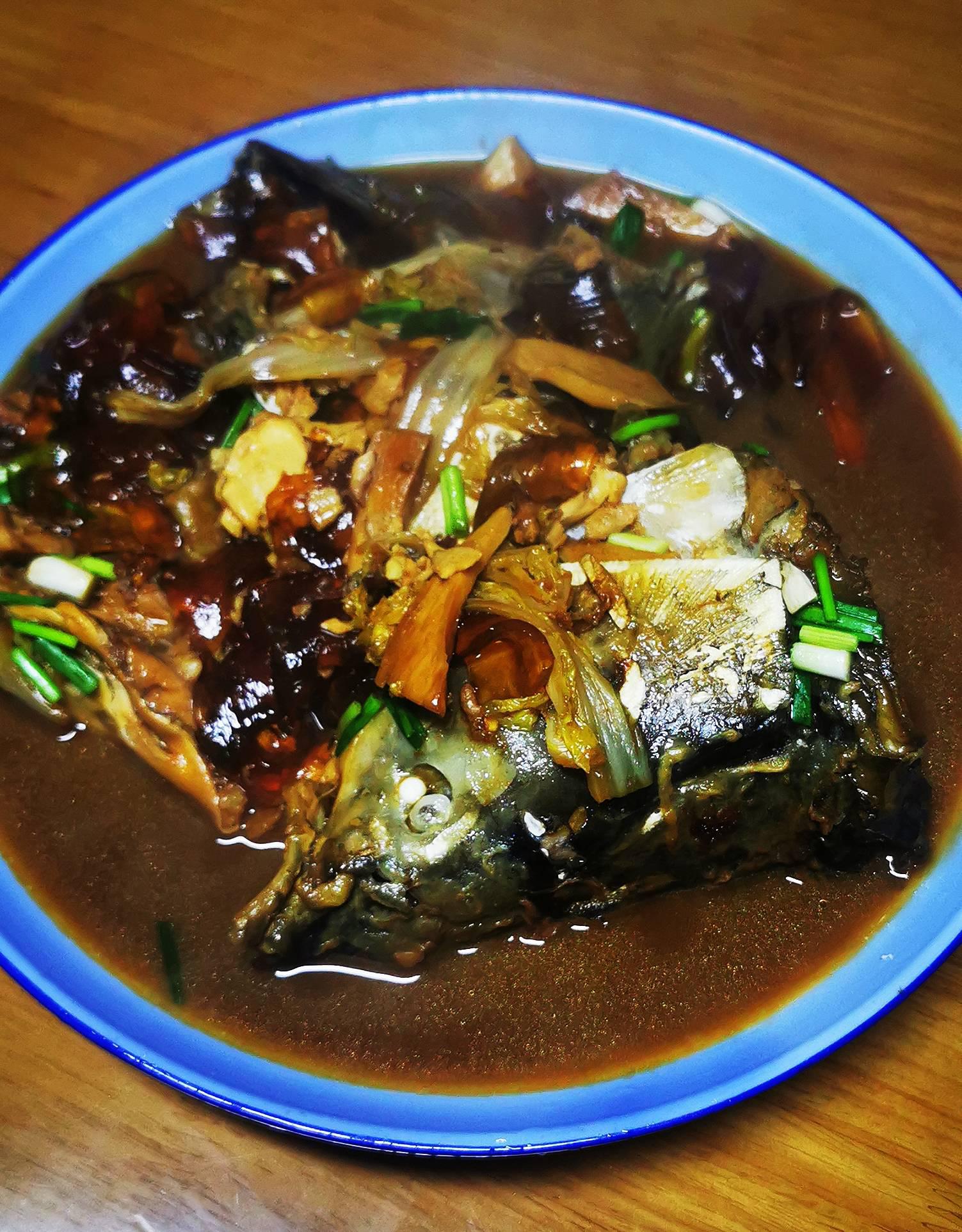 粉條燉青魚(yú)頭的做法-家常味燒菜譜