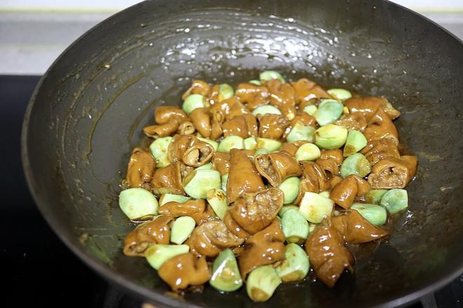 臘八蒜燒肥腸的做法-蒜香味燒菜譜