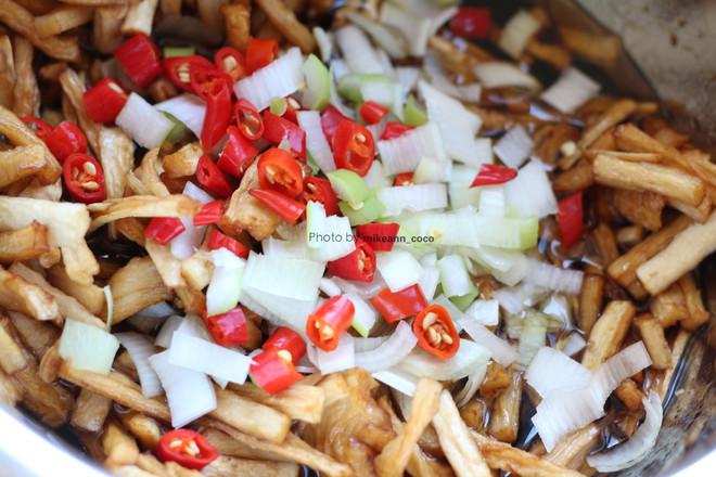 五香醬蘿卜干的做法-五香味泡菜譜-易網(wǎng)健康養(yǎng)生網(wǎng) 五香醬蘿卜干的做法-五香味泡菜譜