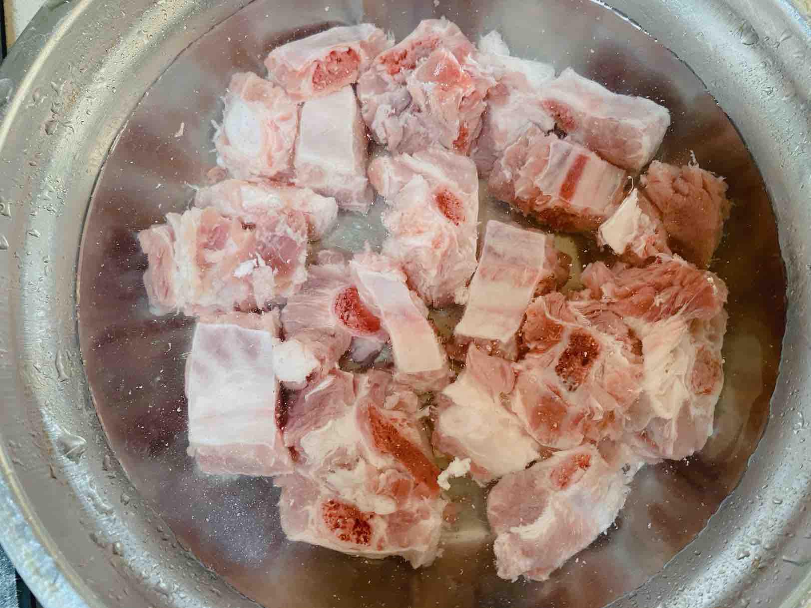 豆干蒜蓉豆豉蒸排骨的做法-家常味蒸菜譜-易網<a href=http://m.henggaotouzi.com/ target=_blank class=infotextkey>健康養生</a>網 豆干蒜蓉豆豉蒸排骨的做法-家常味蒸菜譜