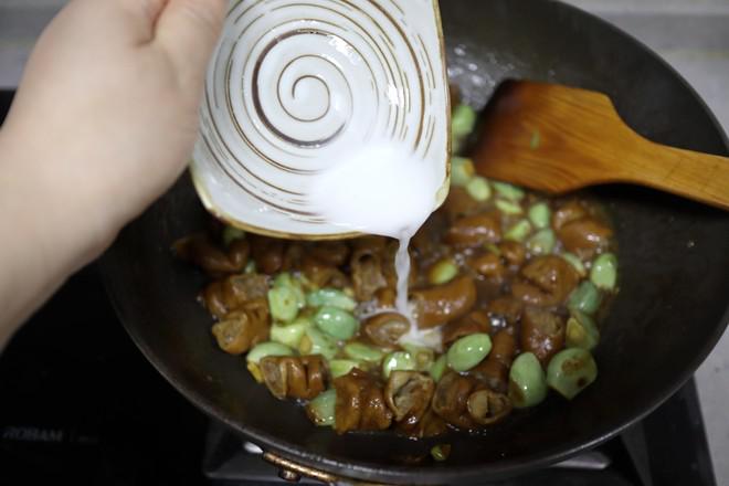 臘八蒜燒肥腸的做法-蒜香味燒菜譜