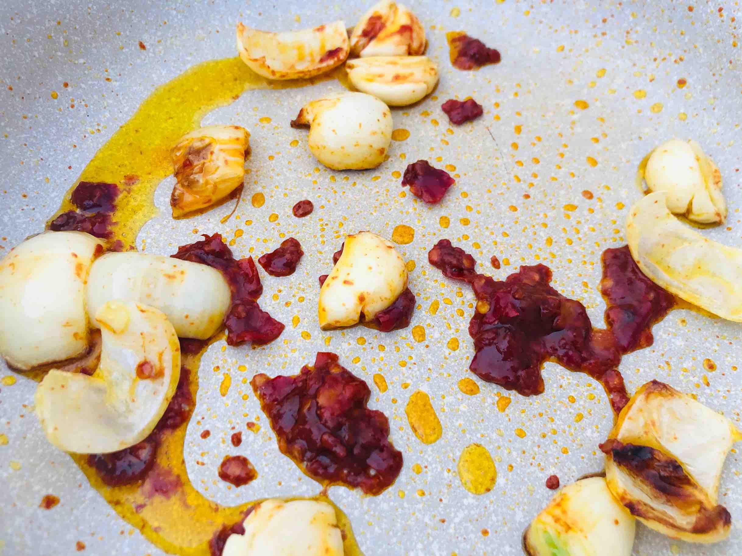 火鍋雞的家常做法，香辣過癮簡單易做，配米飯太下飯啦的做法-香辣味燒菜譜