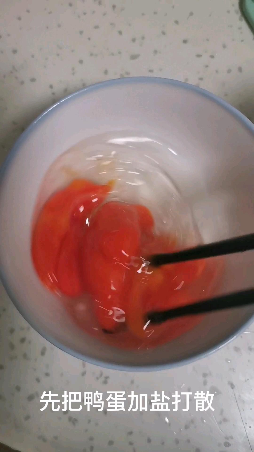 胡蘿卜炒鴨蛋的做法-家常味炒菜譜-易網<a href=http://m.henggaotouzi.com/ target=_blank class=infotextkey>健康養生</a>網 胡蘿卜炒鴨蛋的做法-家常味炒菜譜