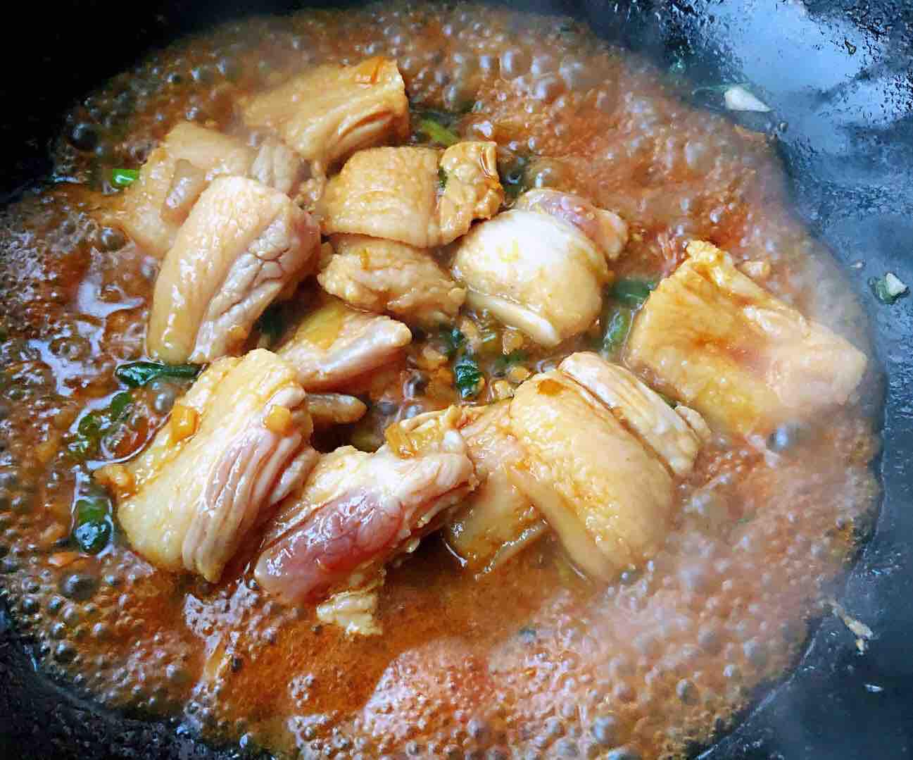 土豆茄子燉五花肉的做法-咸鮮味燉菜譜