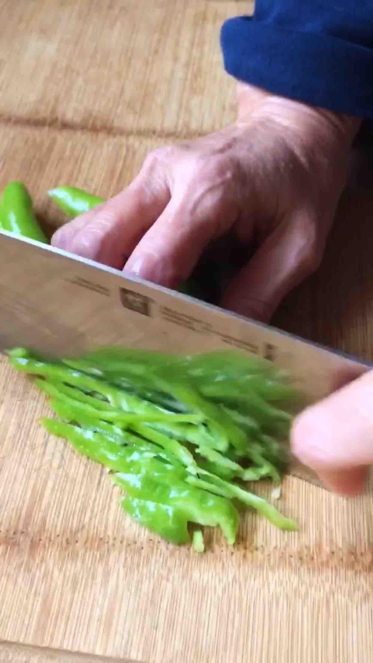 素炒三彩絲的做法-家常味炒菜譜