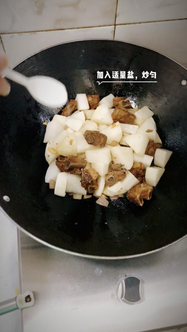 蘿卜燒排骨的做法-家常味燒菜譜