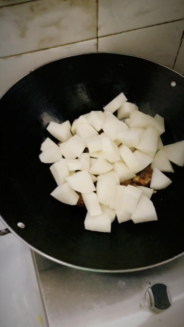 蘿卜燒排骨的做法-家常味燒菜譜