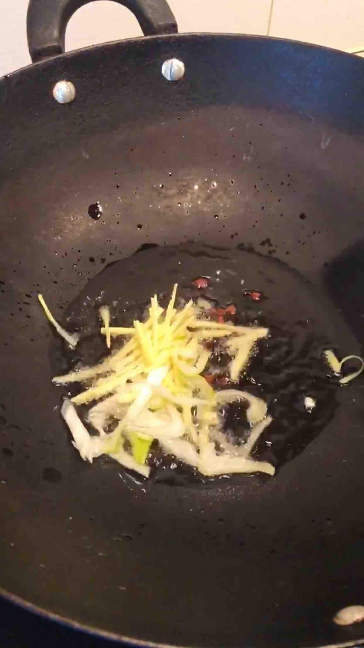 素炒三彩絲的做法-家常味炒菜譜