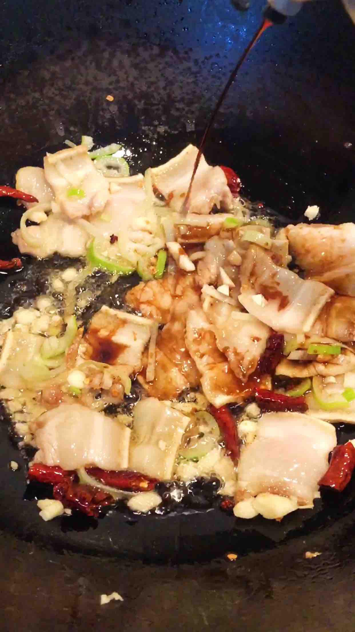 酸菜燉粉條地道東北菜的做法-酸味燉菜譜