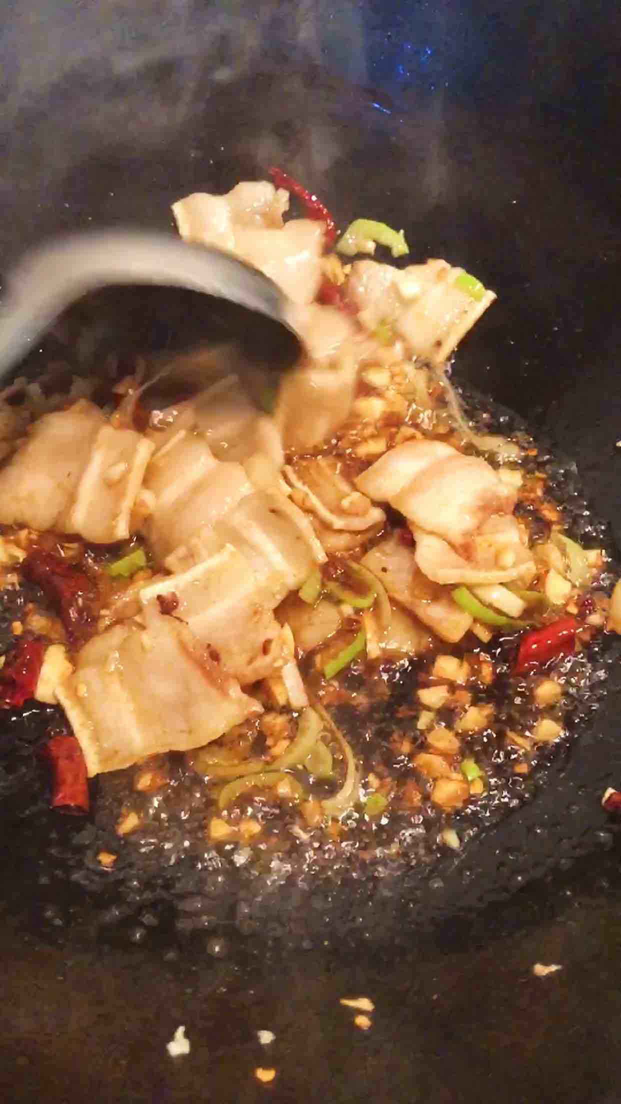 酸菜燉粉條地道東北菜的做法-酸味燉菜譜