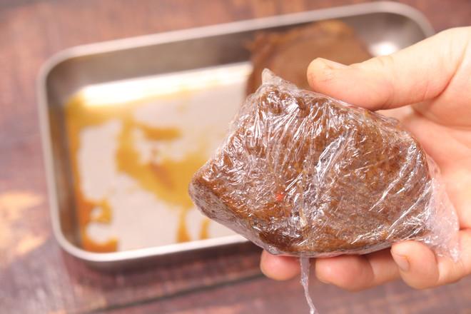 年夜飯必備鹵牛腱子！肉軟有嚼勁，上桌必光盤的做法-咸鮮味鹵菜譜