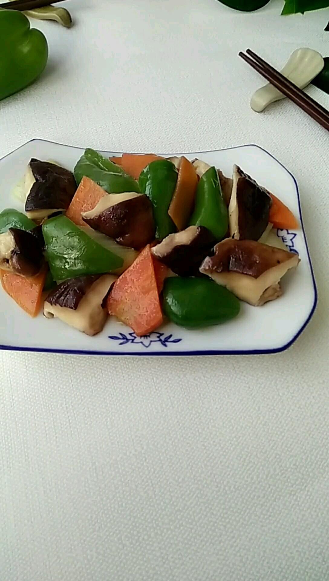 三色素炒低脂健康菜的做法-家常味炒菜譜