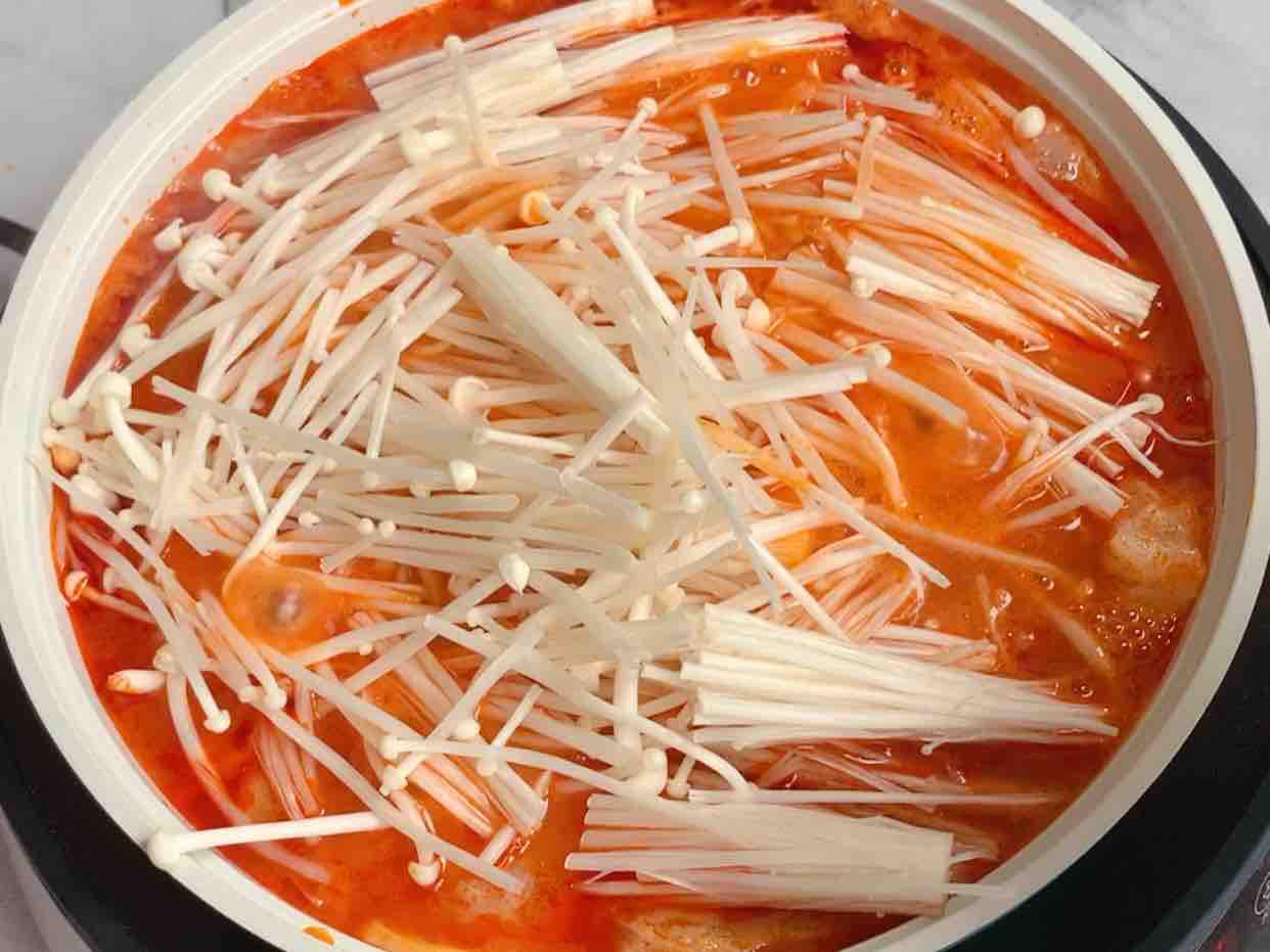 酸湯龍利魚(yú)的做法-酸辣味煮菜譜