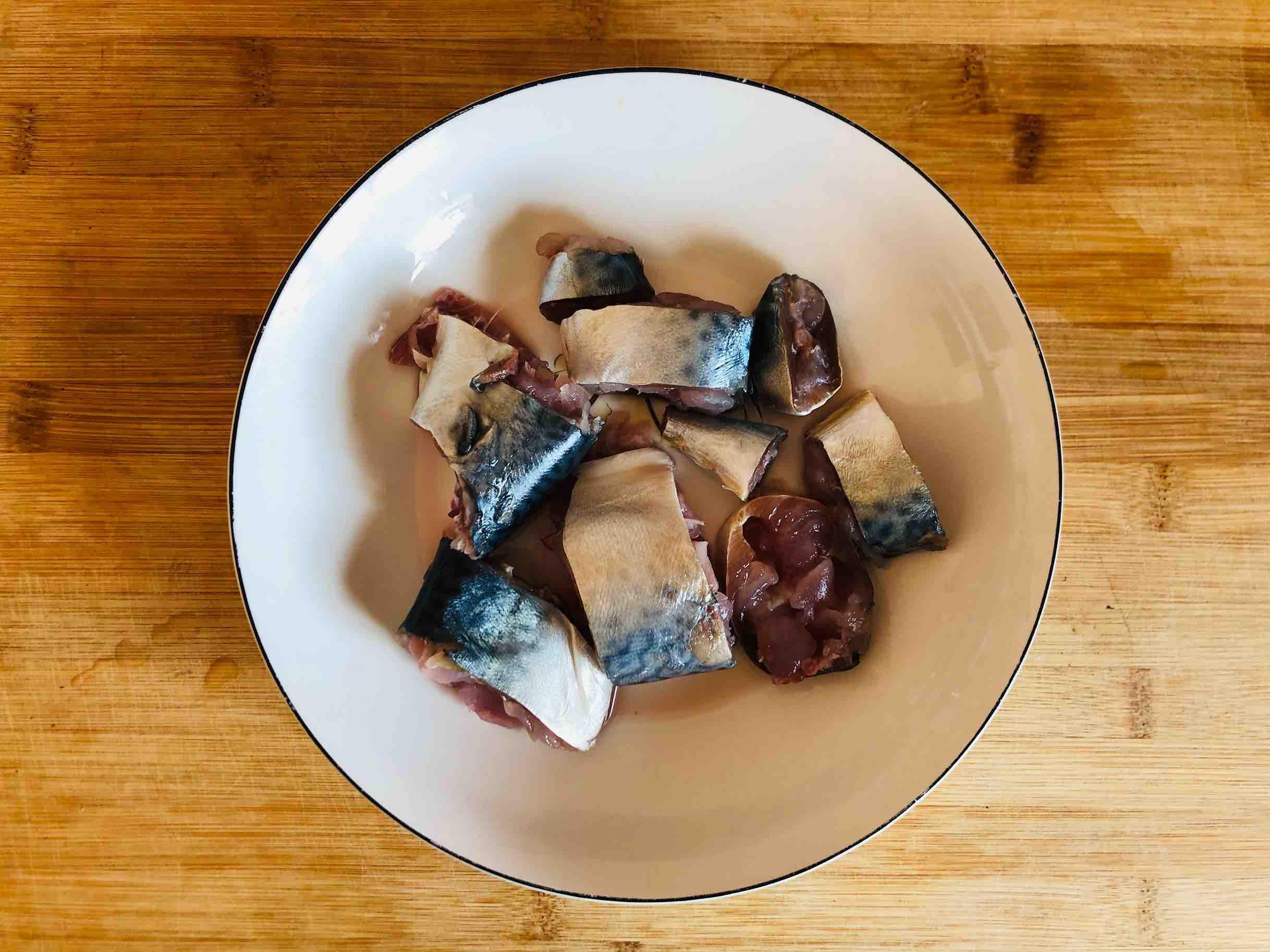 鲅魚燉豆腐的做法-咸鮮味燉菜譜