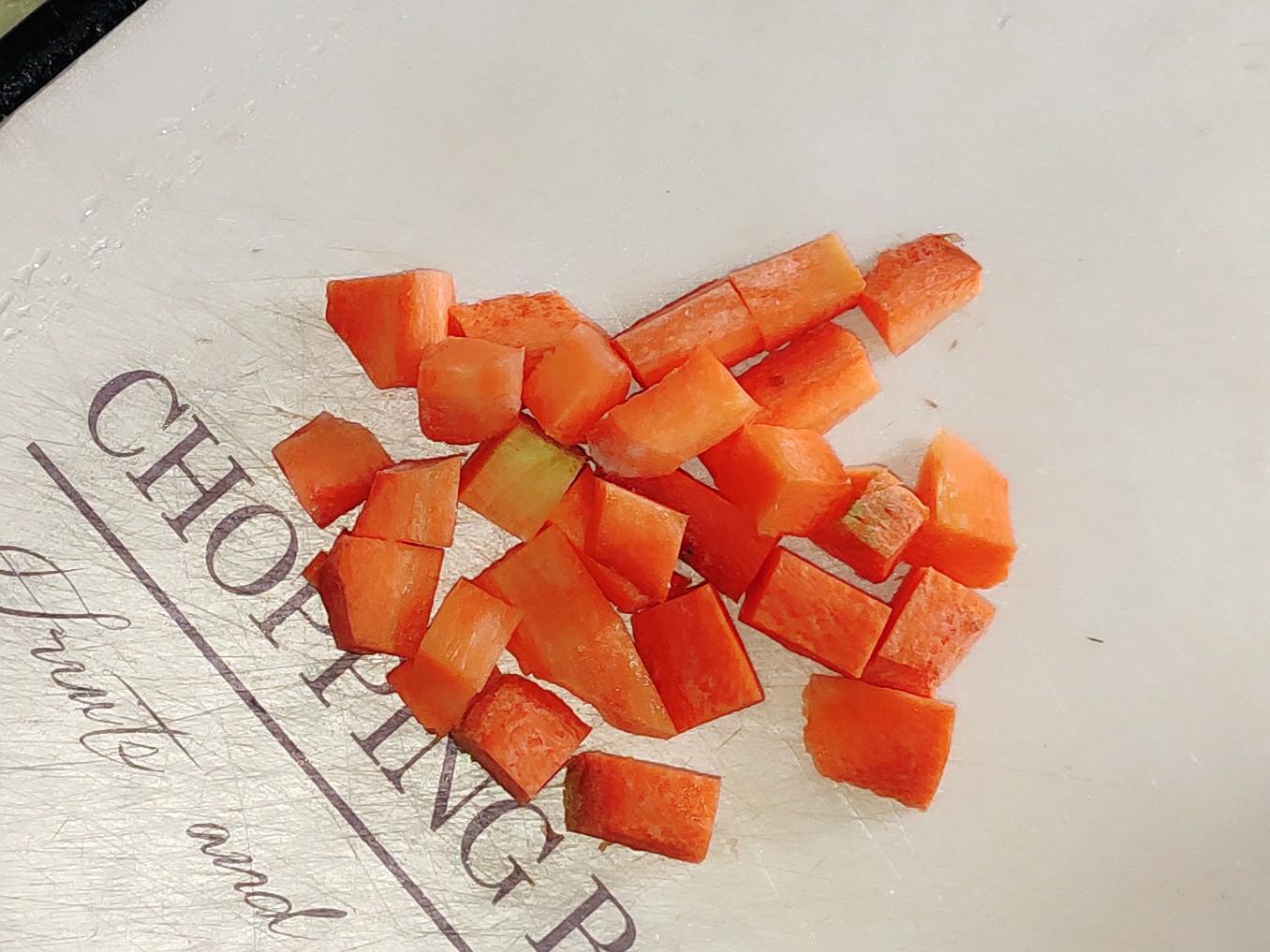 紅而不辣的宮保雞丁的做法-咸鮮味炒菜譜