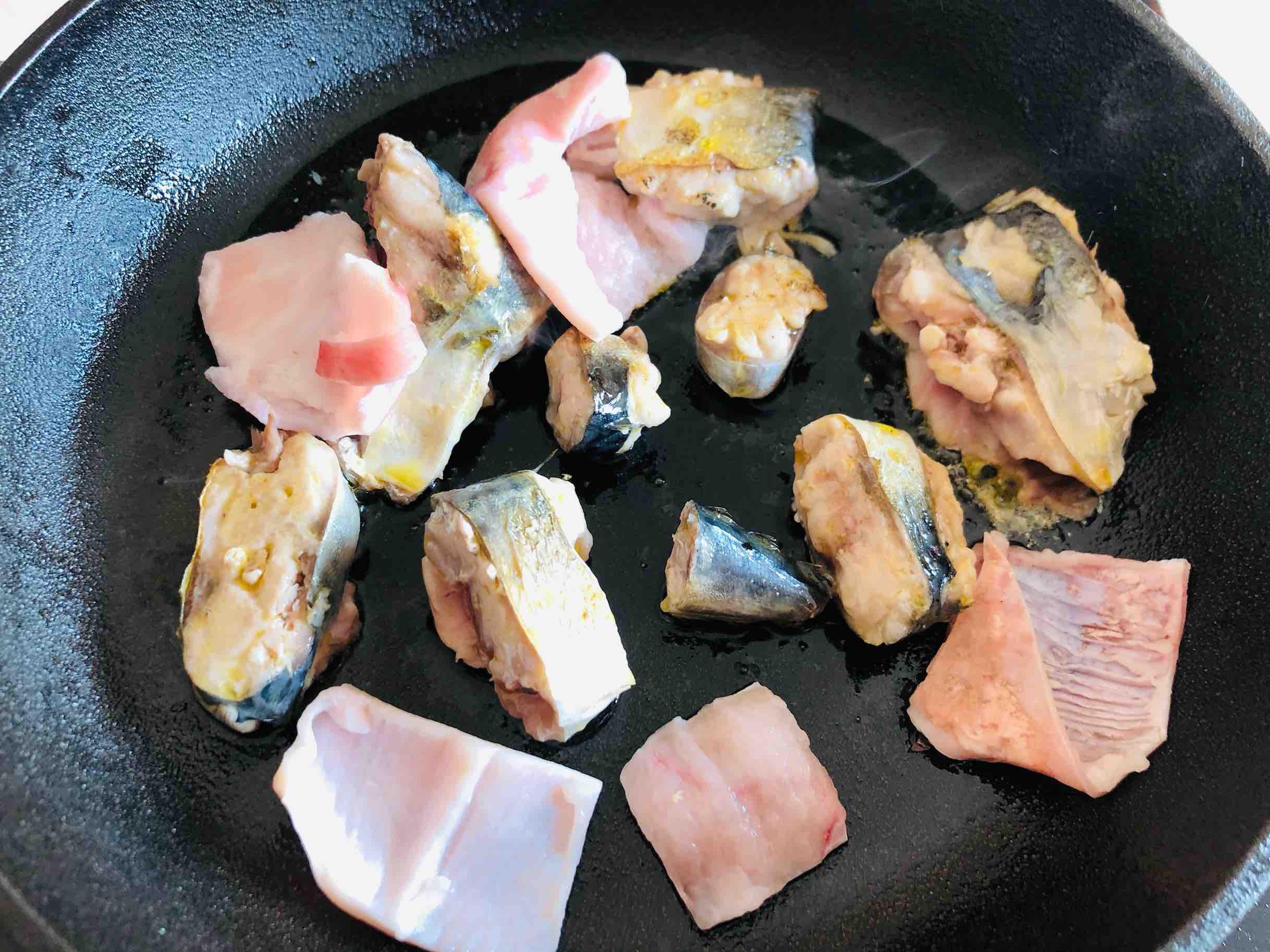 鲅魚燉豆腐的做法-咸鮮味燉菜譜