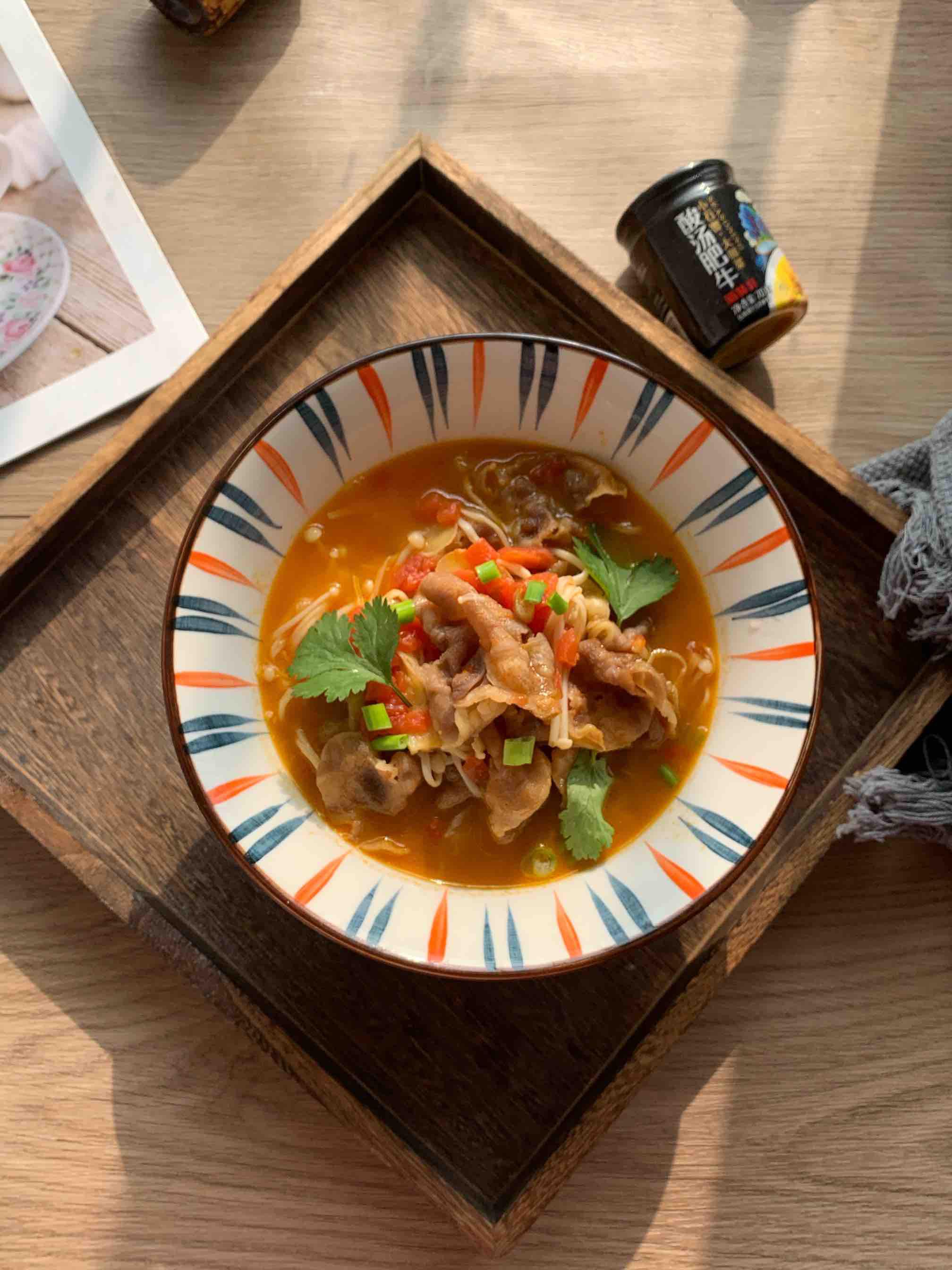 懶人版酸湯肥牛??暖胃下飯的做法-香辣味炒菜譜-易網(wǎng)健康養(yǎng)生網(wǎng) 懶人版酸湯肥牛??暖胃下飯的做法-香辣味炒菜譜