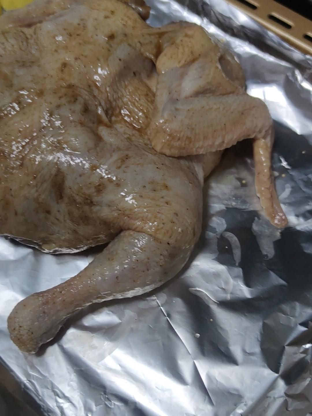 蒜香烤雞的做法-家常味烤菜譜