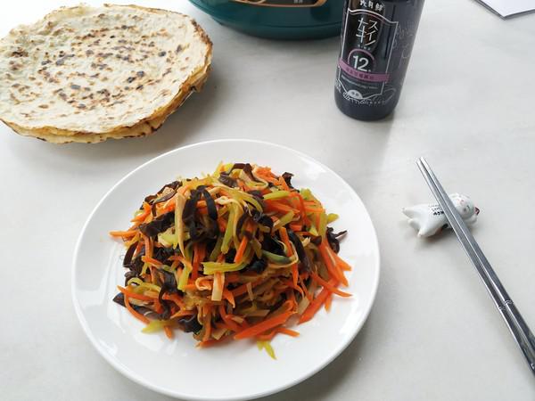 清炒春意繽紛彩蔬的做法-咸鮮味炒菜譜