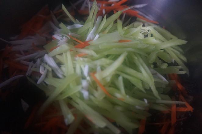 清炒春意繽紛彩蔬的做法-咸鮮味炒菜譜