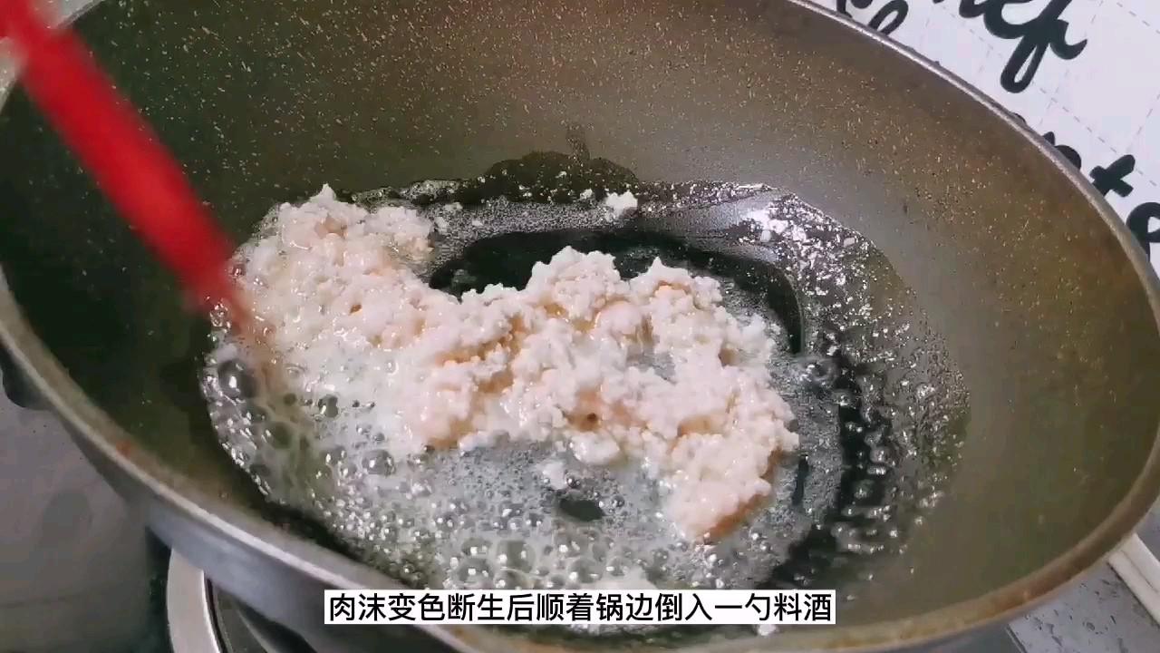 茄子不要油炸了,蒸著吃才更健康:肉沫蒸茄子的做法-咸鮮味蒸菜譜-易網健康養生網 茄子不要油炸了,蒸著吃才更健康:肉沫蒸茄子的做法-咸鮮味蒸菜譜