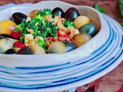 年夜餐桌一道爽口小拌菜…澆汁變蛋西藍花的做法-咸鮮味拌菜譜