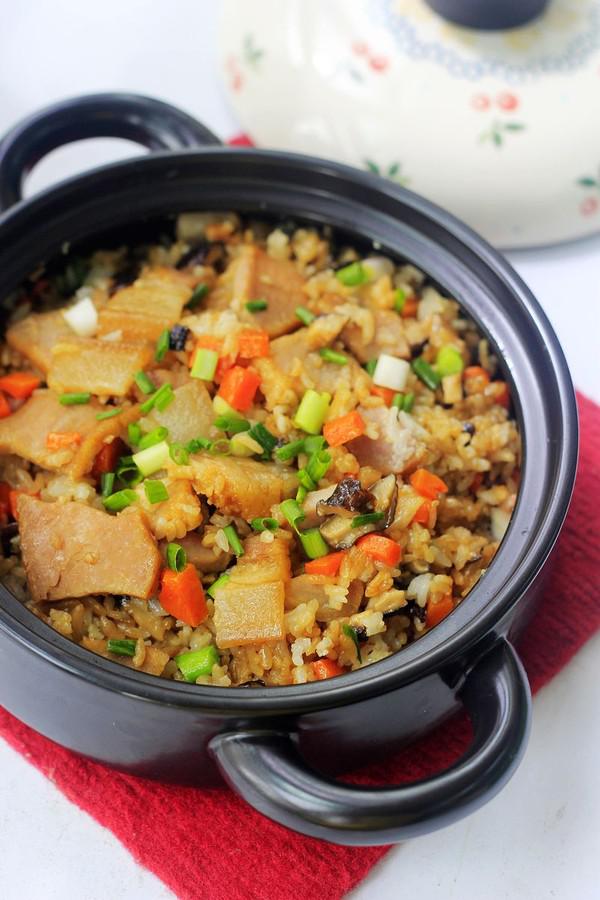 臘肉煲仔飯的做法-家常味燜菜譜
