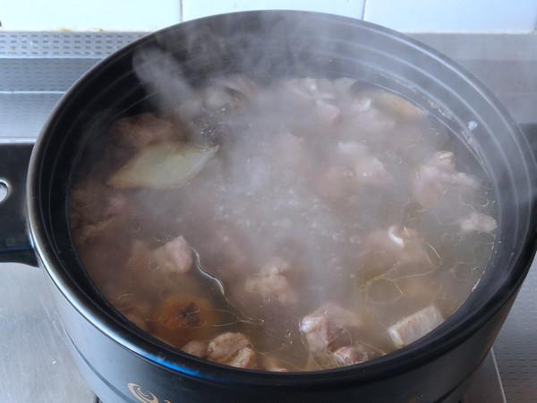 咖喱牛腩燉土豆的做法-咖喱味燉菜譜