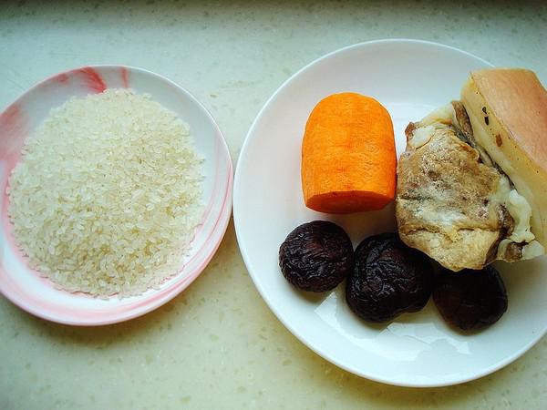 臘肉煲仔飯的做法-家常味燜菜譜