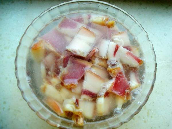 臘肉煲仔飯的做法-家常味燜菜譜