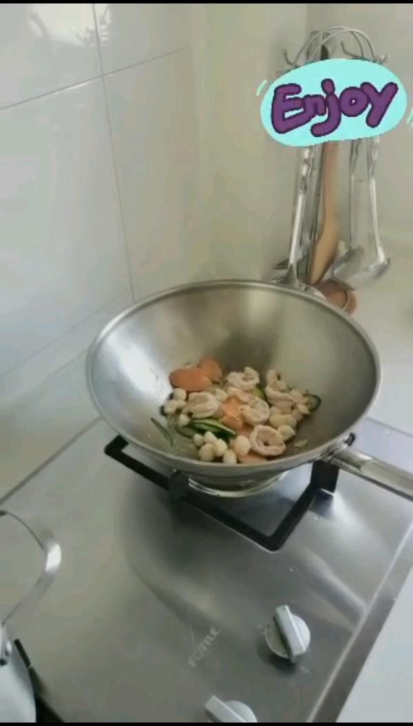 大連名小吃——三鮮燜子的做法-家常味炒菜譜