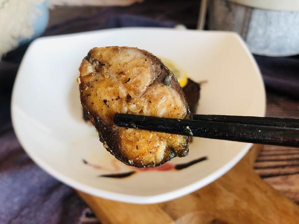 香煎鲅魚 │簡單美味 配米飯超級下飯的做法-咸鮮味煎菜譜-易網健康養生網 香煎鲅魚 │簡單美味 配米飯超級下飯的做法-咸鮮味煎菜譜