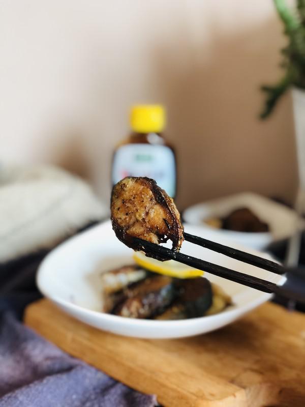 香煎鲅魚 │簡單美味 配米飯超級下飯的做法-咸鮮味煎菜譜-易網健康養生網 香煎鲅魚 │簡單美味 配米飯超級下飯的做法-咸鮮味煎菜譜