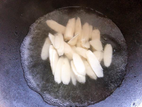 時(shí)蔬界的經(jīng)典黑白配，山藥炒木耳的做法-家常味炒菜譜