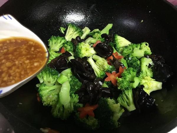 素炒西蘭花的做法-咸鮮味炒菜譜