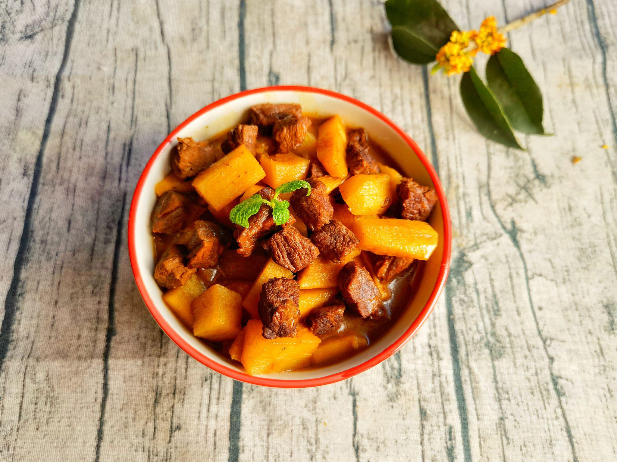 牛腩燉山藥的做法-咸鮮味燒菜譜-易網(wǎng)健康養(yǎng)生網(wǎng) 牛腩燉山藥的做法-咸鮮味燒菜譜