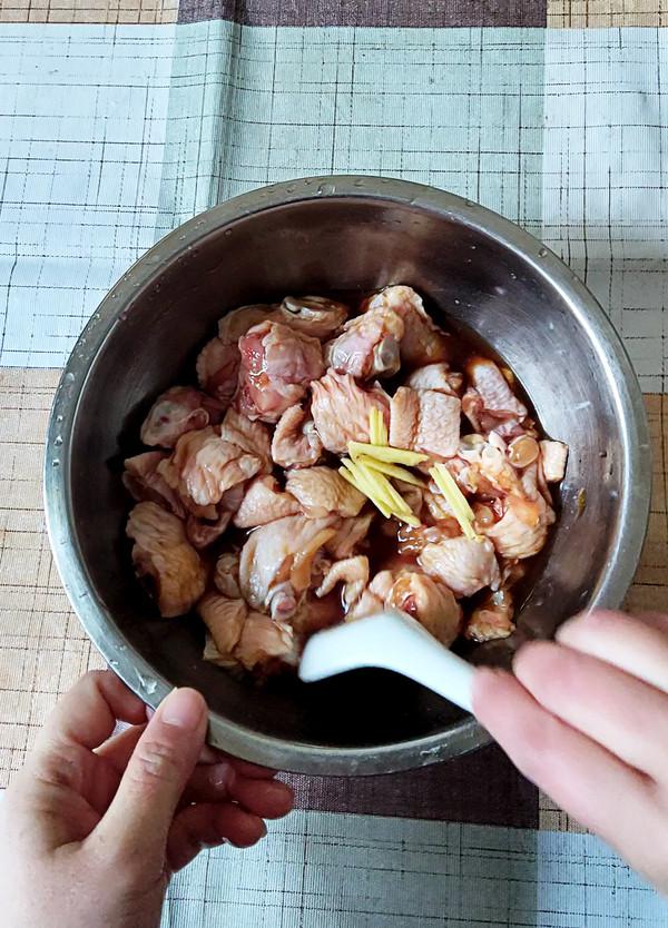 木耳蒸雞翅的做法-咸鮮味蒸菜譜-易網健康養生網 木耳蒸雞翅的做法-咸鮮味蒸菜譜