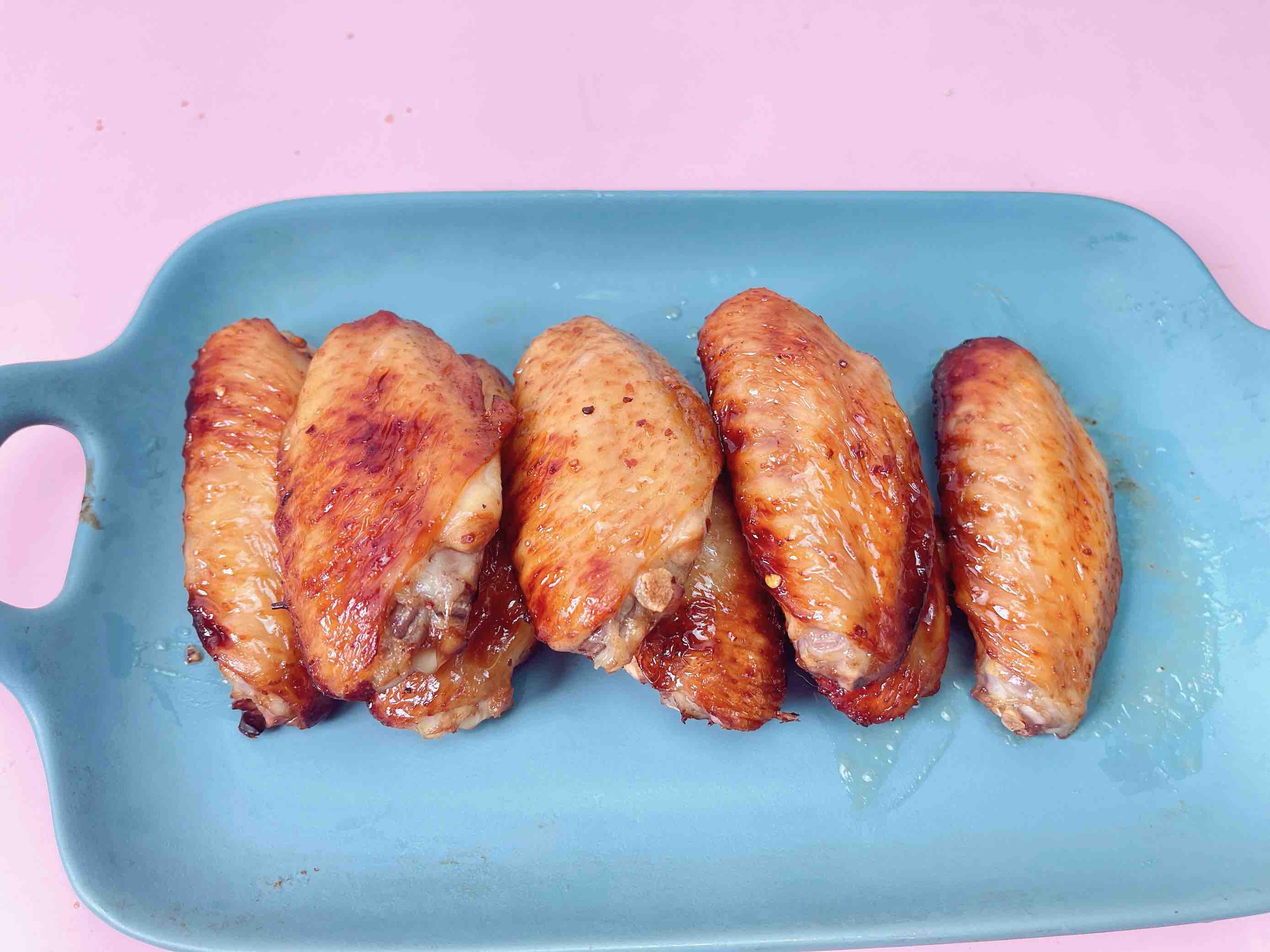 香烤雞翅的做法-香辣味烤菜譜-易網健康養生網 香烤雞翅的做法-香辣味烤菜譜