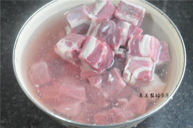 偷學酒店大廚的土豆燒牛腩，果然牛！3天做了2次，孩子還嫌不夠！的做法-咸鮮味燒菜譜